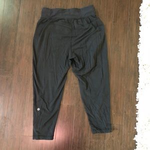 Lululemon Capri Joggers